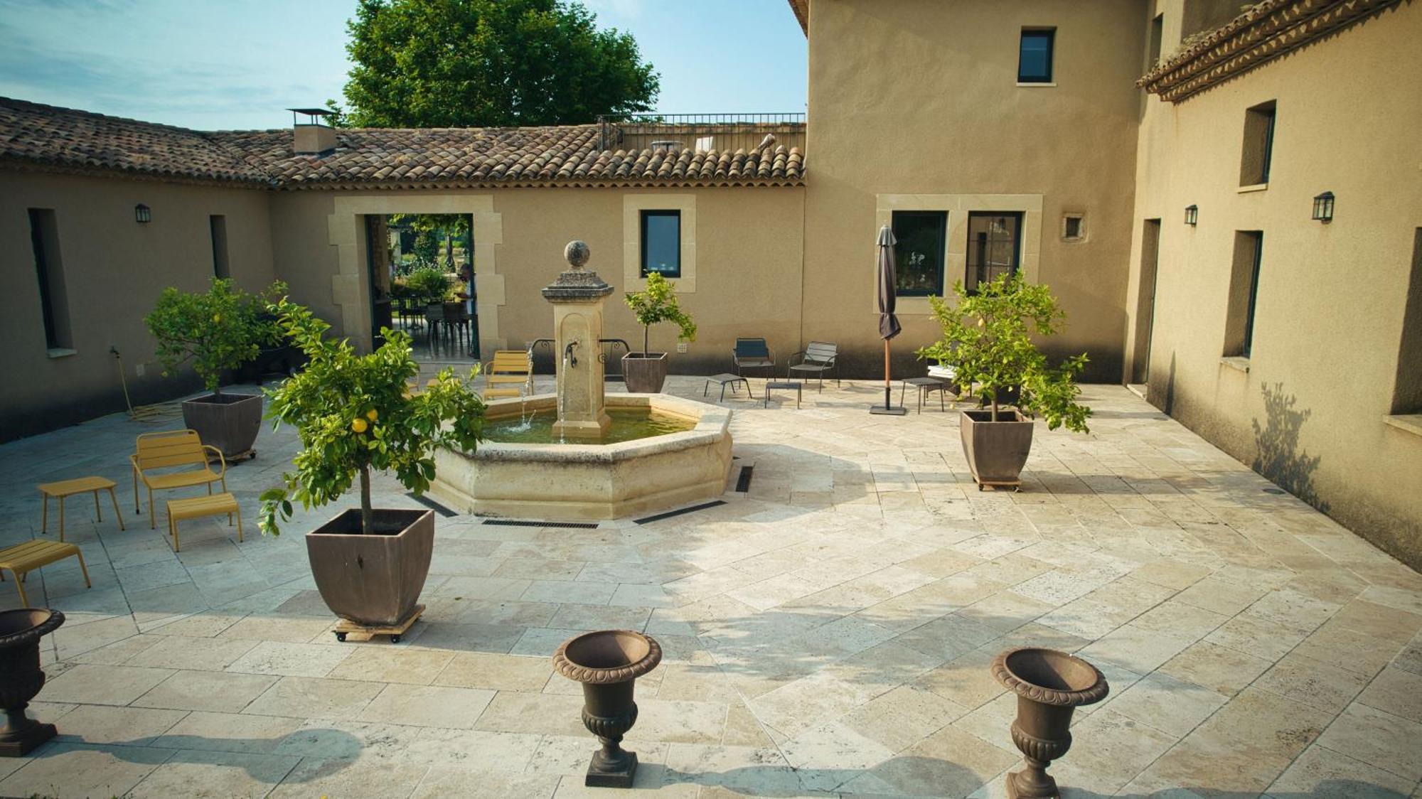 Bastide Saint Maurin Bed & Breakfast Ansouis Exterior foto