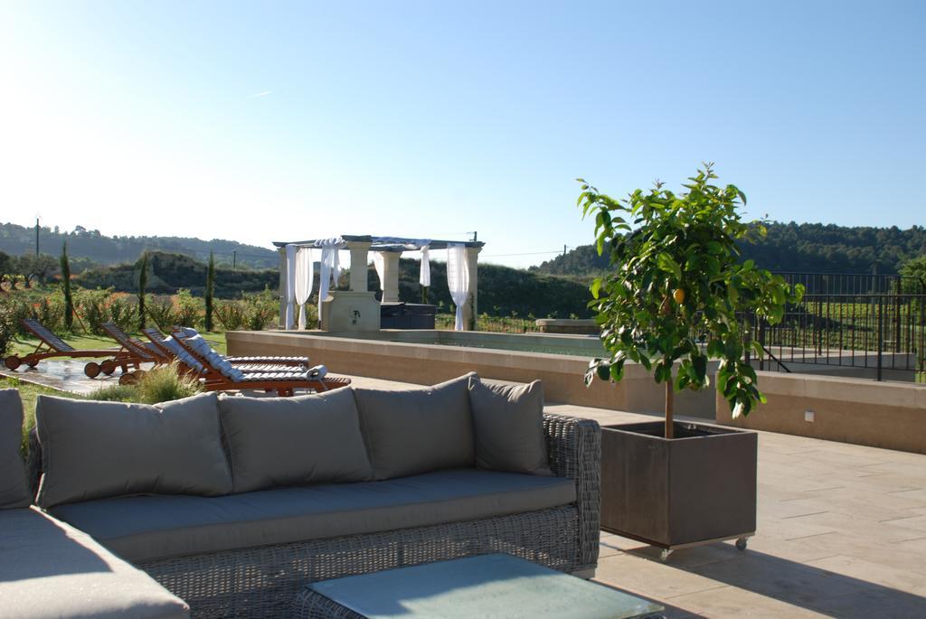 Bastide Saint Maurin Bed & Breakfast Ansouis Exterior foto